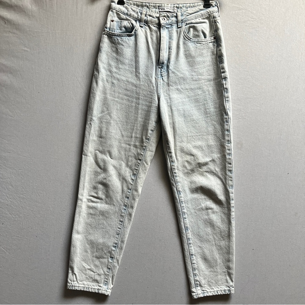 ZARA High Rise Light Wash Straight Leg Jeans Sz 29